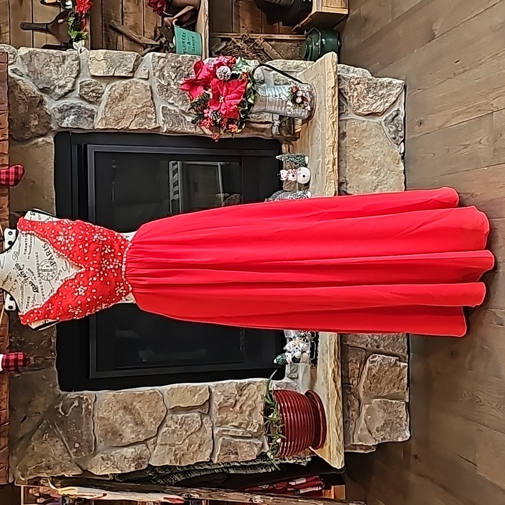 Sequined Backless Gown. Size Small - image 1